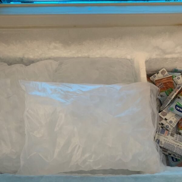 Es Batu Kristal 3 kg - Es Batu Kristal Mamuju